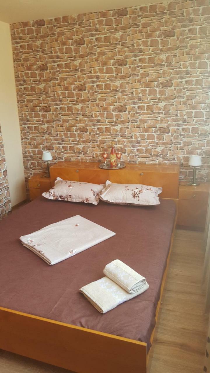Appartement Apartament Victory à Orşova Extérieur photo